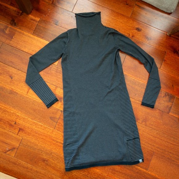 Title nine Dresses & Skirts - Title Nine Tunic Dress XS